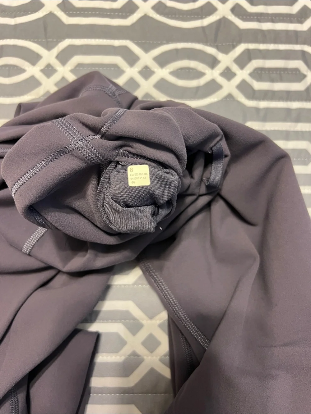 Lululemon Wunder Train High Rise 28 inch